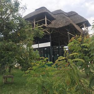 Enshama Game Lodge And Campsite Katunguru Exterior photo