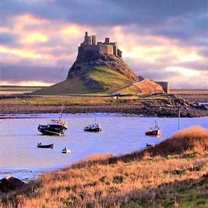 The Ship Inn Holy Island of Lindisfarne Exterior photo