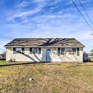 Villa House With Pellet Smoker And Grill, 1 Mi To Lake! à Bellmawr Exterior photo