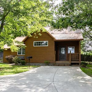 Villa Sugar Maple Cabin By Amish Country Lodging à Berlin Exterior photo