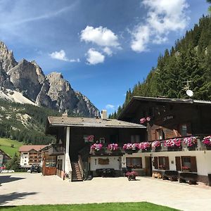 Apartments La Vara Corvara In Badia Exterior photo