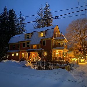 The Village Inn Of Woodstock Exterior photo