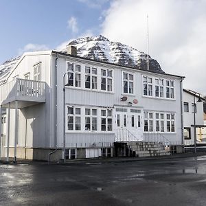 Einarshusid Guesthouse Bolungarvík Exterior photo