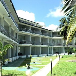 Hotel Sea Lotus Park à Trincomalee Exterior photo