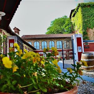 Bed and Breakfast Foresteria Ristorante Conti Roero à Monticello d'Alba Exterior photo