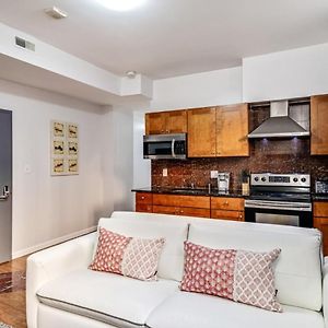 Appartement Cozy And Stylish 2Bd Apt With Great Location! à Philadelphie Exterior photo