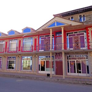 Bed and Breakfast Tubram S Ailəvi Qonaq Evi à Şǝki Exterior photo