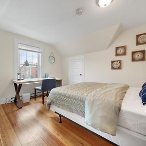 Appartement 5Br 2Bh Bright & Spacious Apt In Brighton à Boston Exterior photo