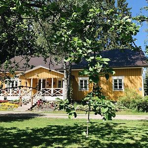 Bed and Breakfast Ollilan Tupa Joensuun Laehellae à Ylämylly Exterior photo