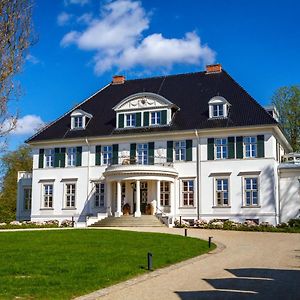 Hotel Gut Immenhof Malente Exterior photo