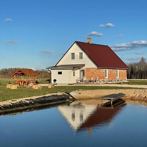 Villa Sauna Ja Nelja Magamistoaga Kasemaee Puhketalu à Tealama Exterior photo