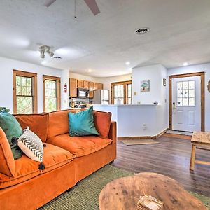 Villa Pocono Retreat, 1 Mi To State Park And Ski Access! à Tannersville Exterior photo