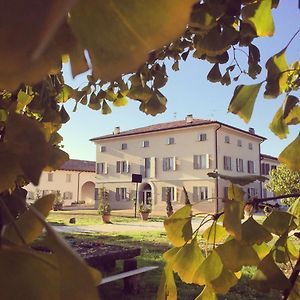 Villa Pacchioni Cavezzo Exterior photo