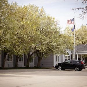 Monument Inn&Suites Gering Exterior photo