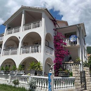 Apartmani Tamara Tivat Exterior photo