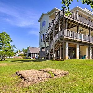 Villa Waveland Abode With Patio, Walk To Beach! Exterior photo