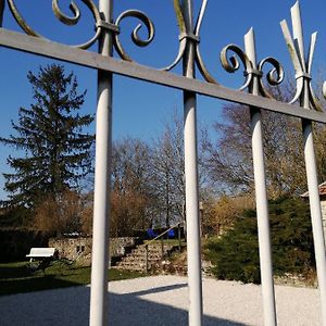 Villa Aux Refuges des Catotiers - A Ciel Ouvert&La Cour Intérieure à Cusey Exterior photo