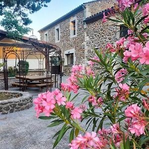 Hôtel du cros d'Auzon Saint-Maurice-dʼArdèche Exterior photo