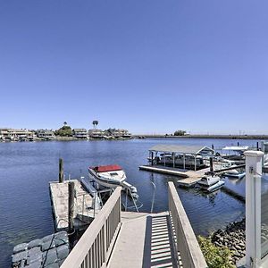 Villa Discovery Bay Retreat With Balcony And Boat Dock! Exterior photo