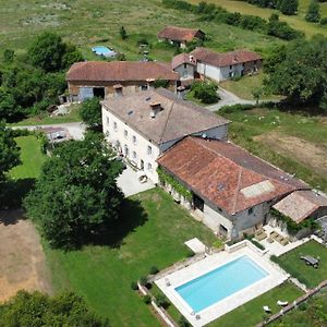 Bed and Breakfast Les Picardies à Lesterps Exterior photo