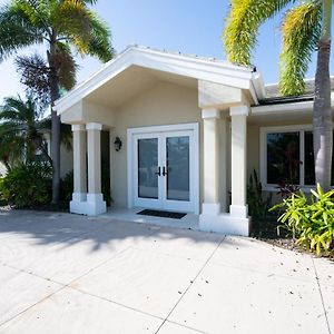 Villa Serenity By The Sea à Riviera Beach Exterior photo