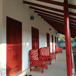 Sun&Sand Guest House Mullaittivu Exterior photo