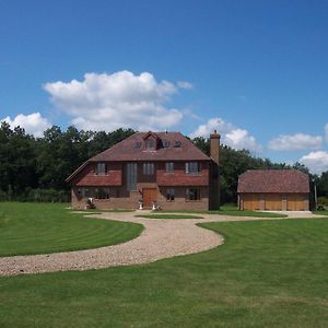 Maison d'hôtes Farmhouse: Beautiful Rural Location. London From 60 Minutes. à Ashford  Exterior photo