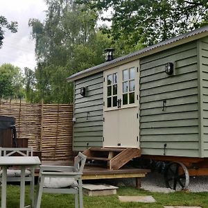 Villa Romantic Shepherds Hut With Stunning Sunsets à Hollingbourne Exterior photo