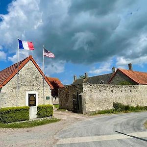 Bed and Breakfast La Ferme Delaunay à Saint-Come-du-Mont Exterior photo