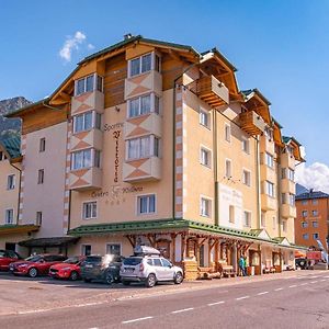 Sport Hotel Vittoria Passo del Tonale Exterior photo