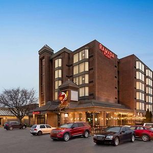 Hotel Ramada Plaza By Wyndham Niagara Falls Exterior photo