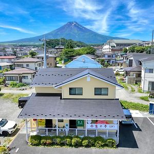 Hotel 赤富士亭 à Fujiyoshida Exterior photo