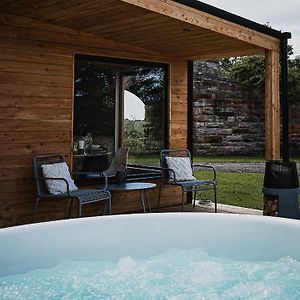 Off The Track Getaway, Luxury Lodge Crail Exterior photo