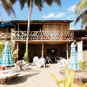 Hotel Puerto Manglar By Mareygua Beach à Guachaca Exterior photo