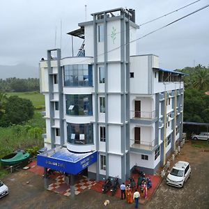 Villa Shree Vinayaka Residency à Māvalli Exterior photo