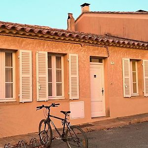 Villa La Maison et son adorable jardin clos à Porquerolles Exterior photo