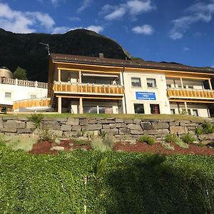 Appartement Panorama Fjord Olden Exterior photo