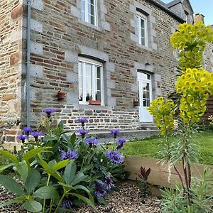 Villa Maison de La Besliere à Folligny Exterior photo