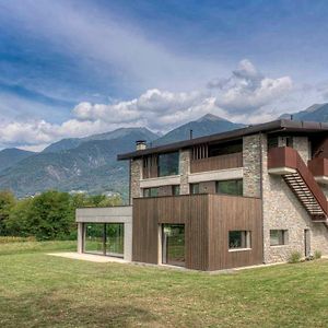 Villa Agriturismo Caffè e Vino à Sondrio Exterior photo