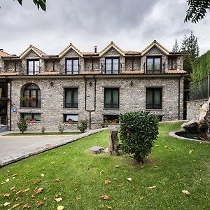 Hotel Villa Virginia Sabiñánigo Exterior photo