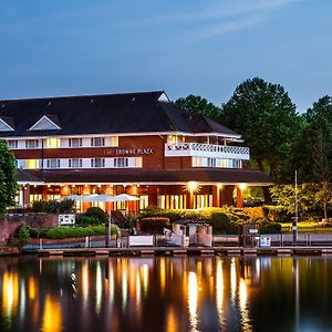 Hotel Crowne Plaza Reading Exterior photo