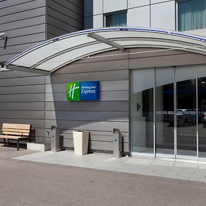 Holiday Inn Express Geneva Airport By Ihg Meyrin Exterior photo