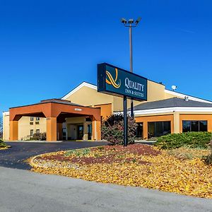 Quality Inn & Suites Southport Indianapolis Exterior photo