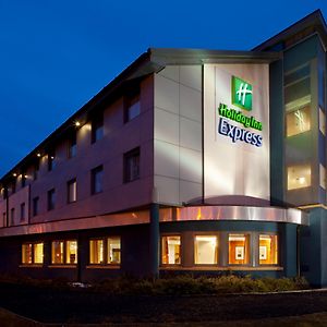 Holiday Inn Express Dunfermline, An Ihg Hotel Exterior photo