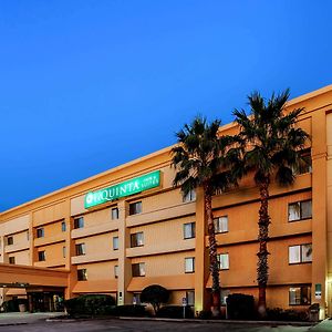 Hotel La Quinta By Wyndham Houston Baytown East Exterior photo