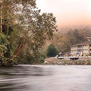 Hotel Best Western Plus River Escape Sylva / Dillsboro Exterior photo