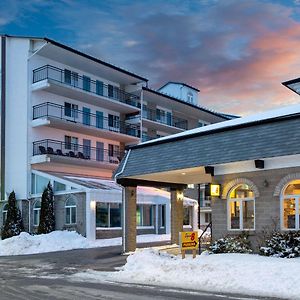 Hotel Super 8 By Wyndham Niagara Falls By The Falls Exterior photo