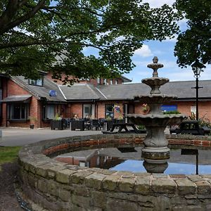 Holiday Inn - Manchester - Oldham By Ihg Exterior photo