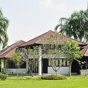 Pattaya Country Club & Resort Exterior photo