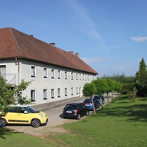 Hotel Pension Merkinger à Behamberg Exterior photo